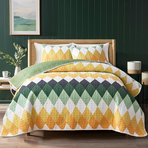 Yellow green rhomb plaid quilt - rhomb,
